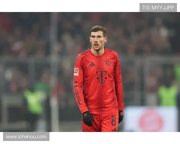 格雷茨卡的成长之路:从青年才俊到足球场上的中场指挥官 格雷茨卡的成长之路:从青年才俊到足球场上的中场指挥官