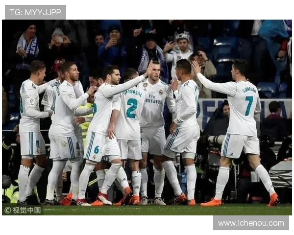 皇马元老对决利物浦元老传奇之战回顾与精彩瞬间解析