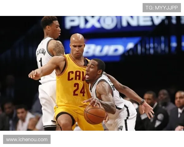 篮网与骑士精彩对决回放分析及赛后精彩瞬间回顾