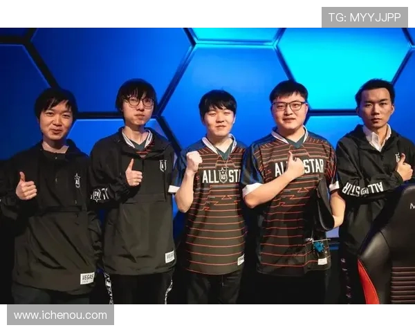 吴丽专访：从新手到职业选手的英雄联盟成长之路回顾